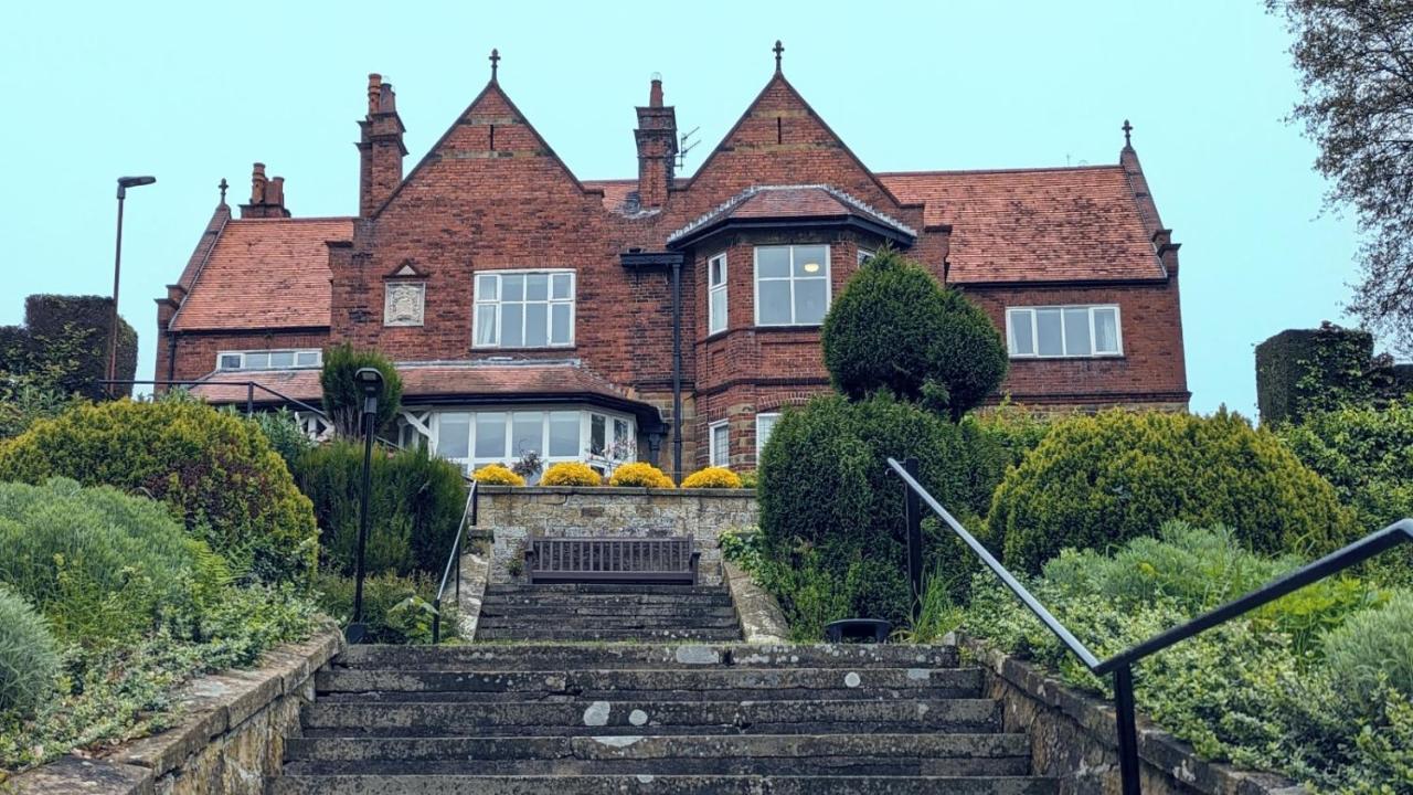 Отель Cober Hill Скарборо Экстерьер фото